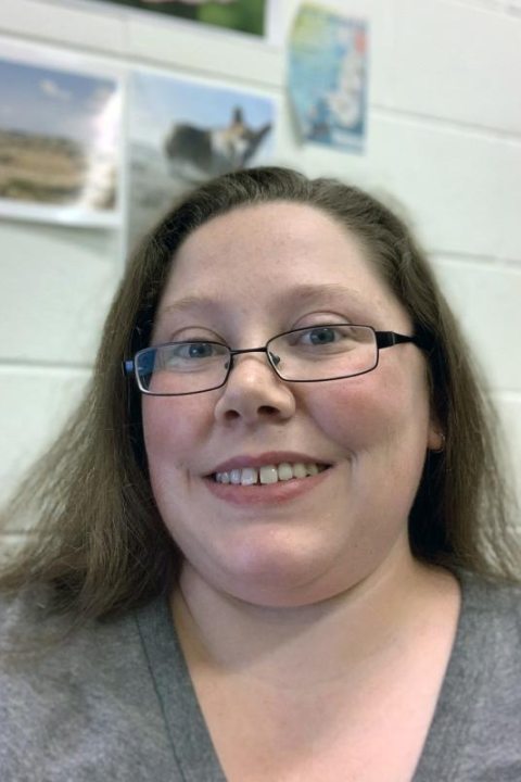 headshot of Elizabeth Hunt