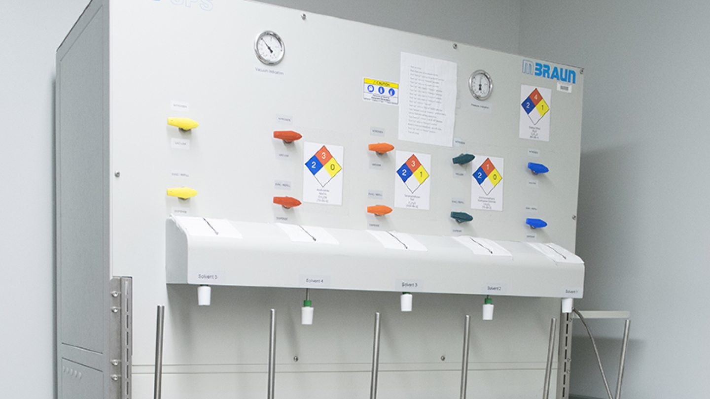 An M. Braun solvent purification system