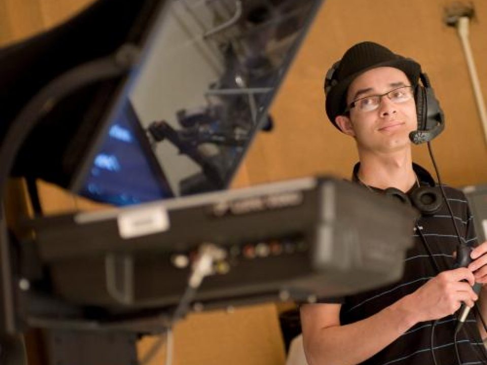 Student operating broadcasting system
