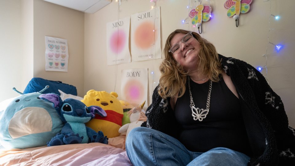 Amanda Penny in their room in Riggs Hall