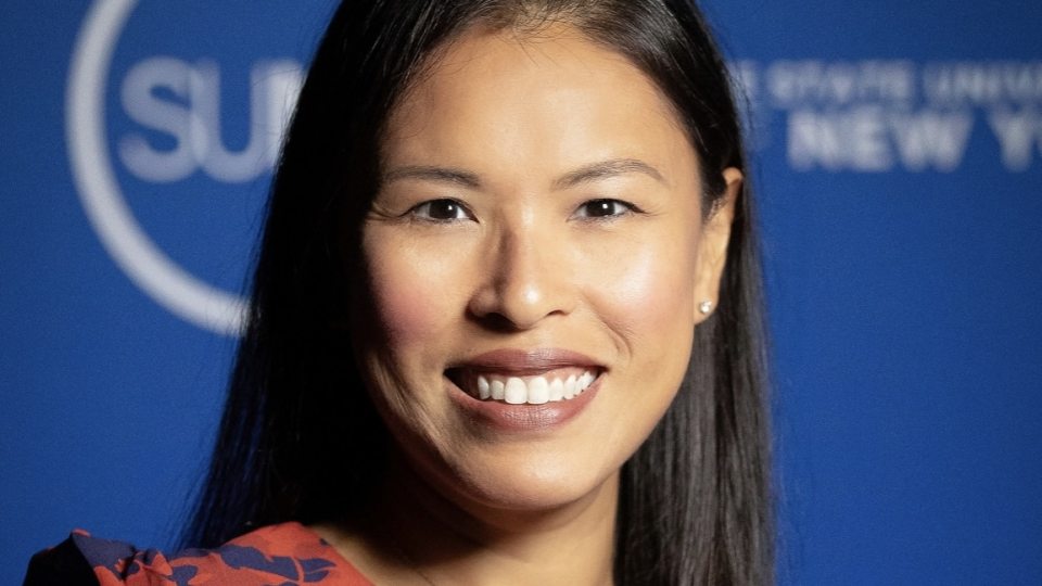 Dr. Christa Grant