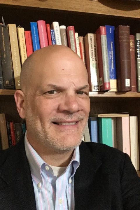 headshot of David Andrews