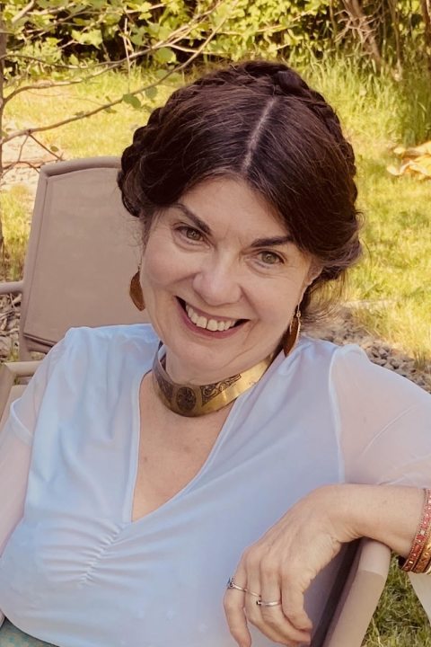 Mary Hess Headshot