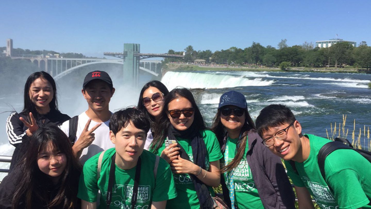 SUNY Oswego SIEP students at Niagara Falls