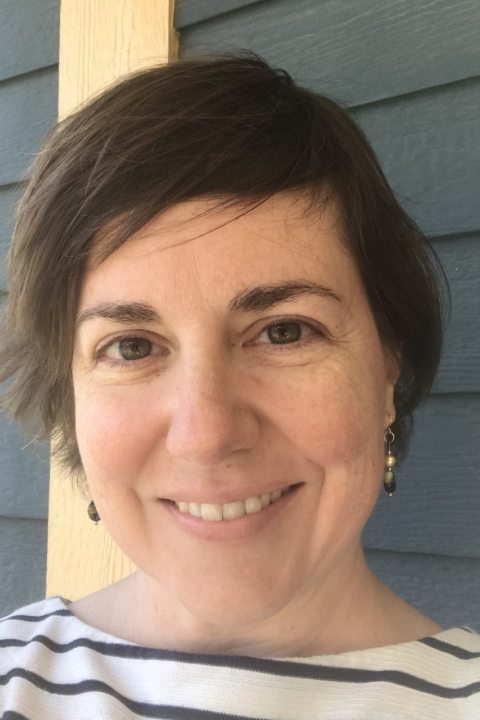 Karen Oakes -headshot