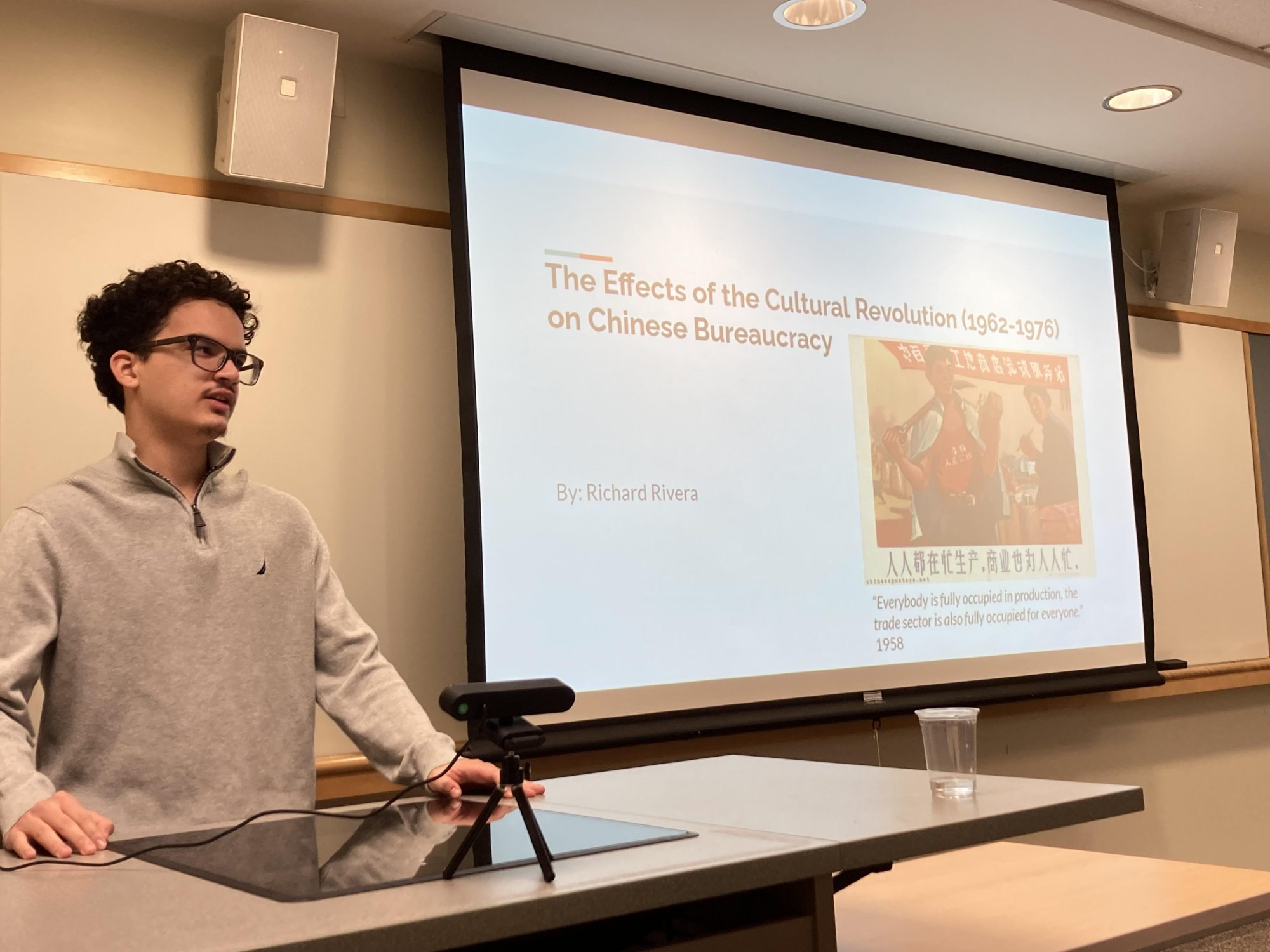 Richard Rivera giving a presentation at quest 2022