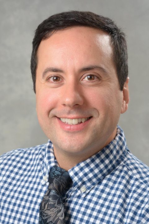 headshot of Gonzalo Aguiar