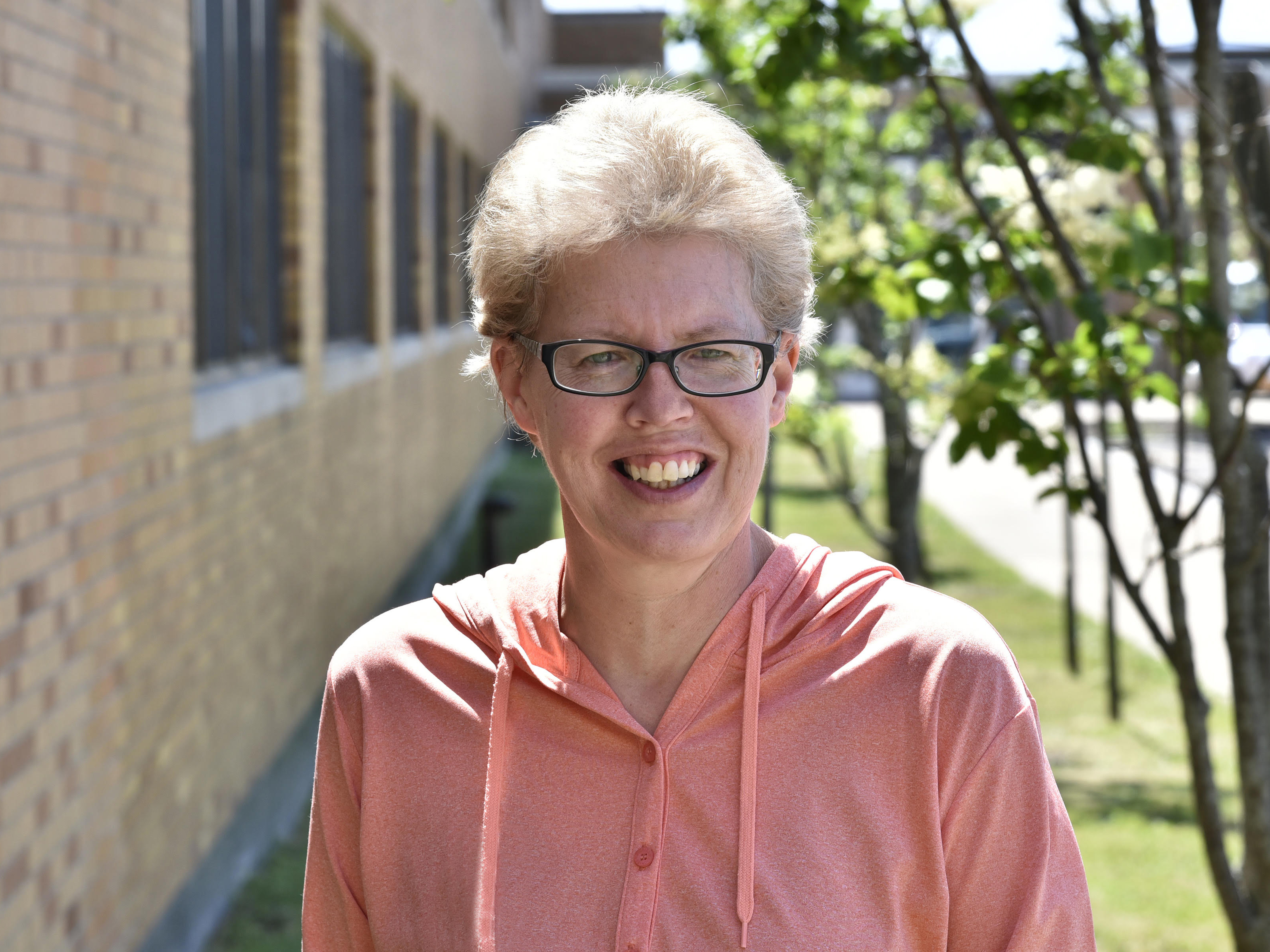 Sherri Devercelly receives Chancellor’s Award for Excellence in Classified Service