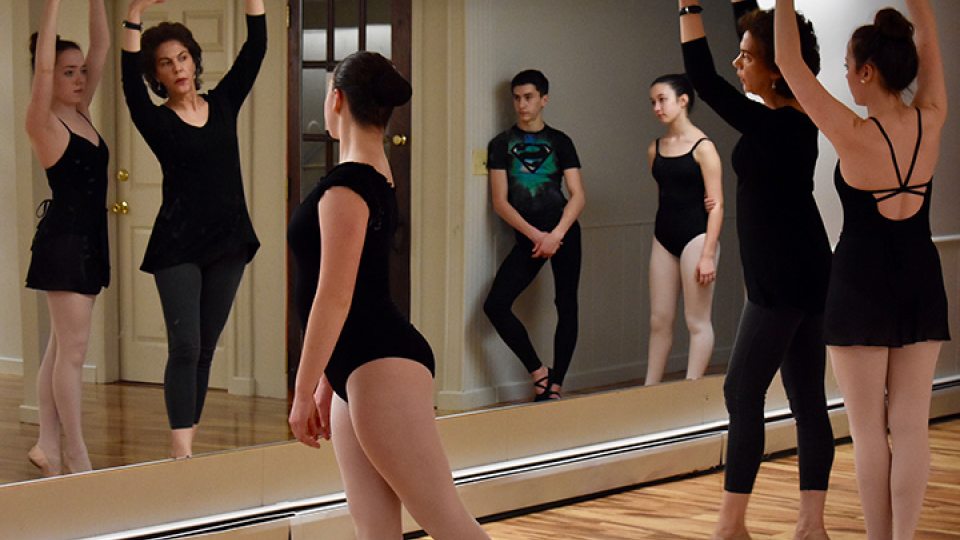 Ballet dancers rehearse