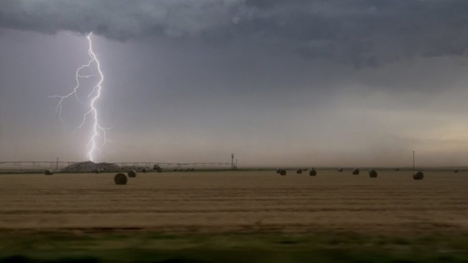 Students and instructors from SUNY Oswego’s storm-chasing class caught a lot of severe weather when traveling through the area on May 29. (Sarah Gryskewicz photo)