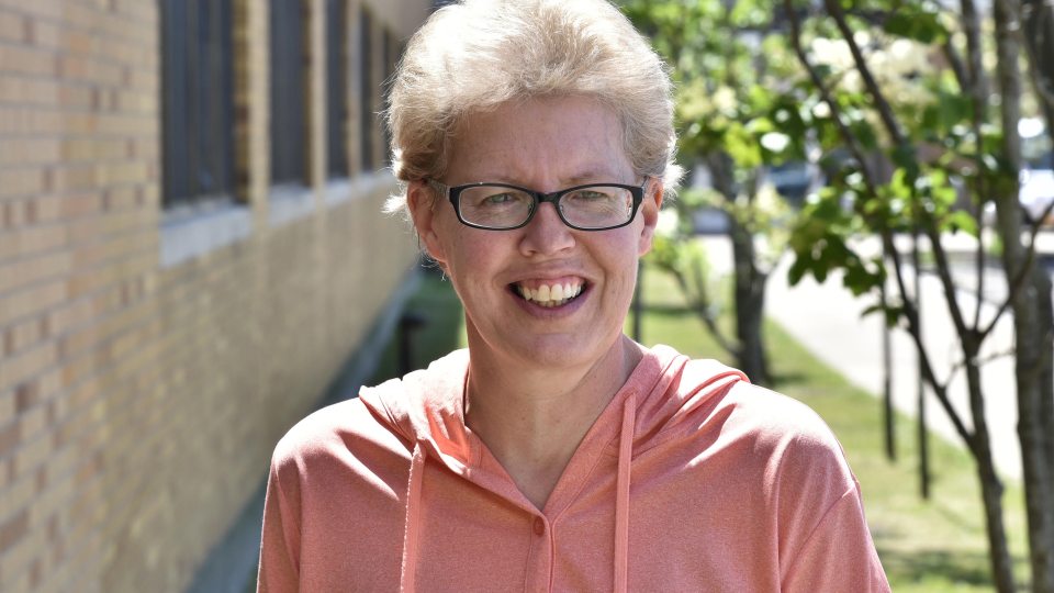 Sherri Devercelly of facility services has earned the prestigious SUNY Chancellor’s Award for Excellence in Classified Service