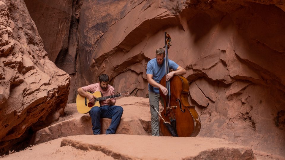 Endless Field perform in Slot Canyon.