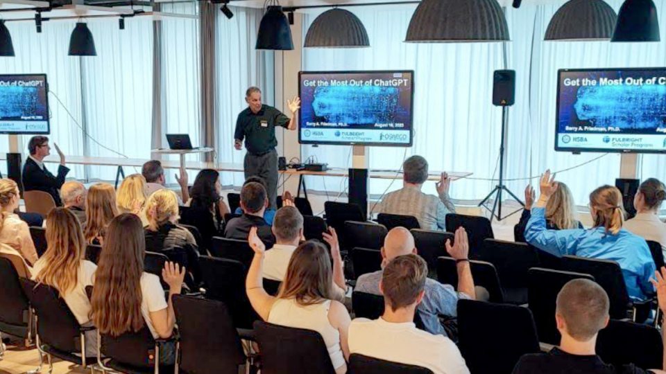 Barry Friedman of the School of Business leads a session on artificial intelligence during his German Fulbright