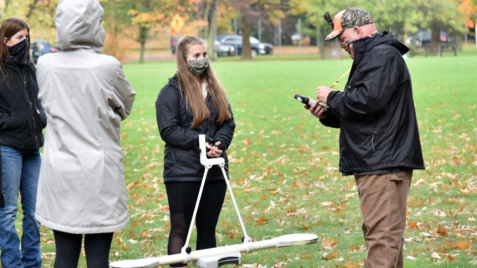 Dave Valentino speaks to his Physical Geology class while doing fieldwork