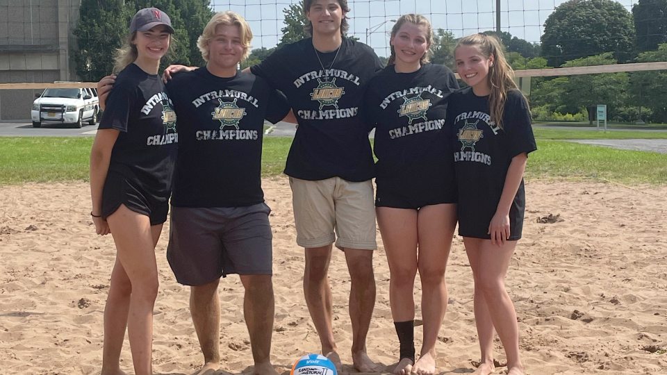 The team called Participants won the recent beach volleyball tournament