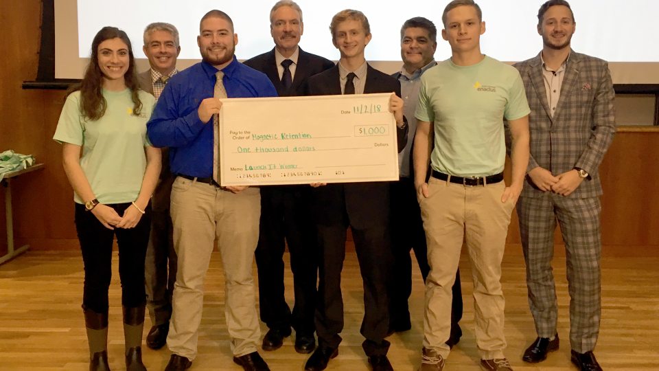 Winners and judges of 2018 Launch It student startup competition