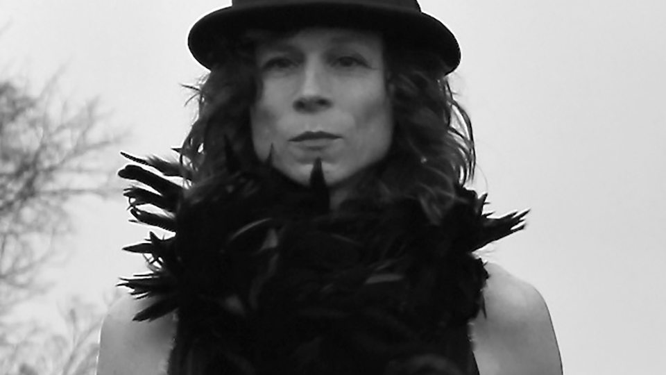 Performer Sarah Kilborne