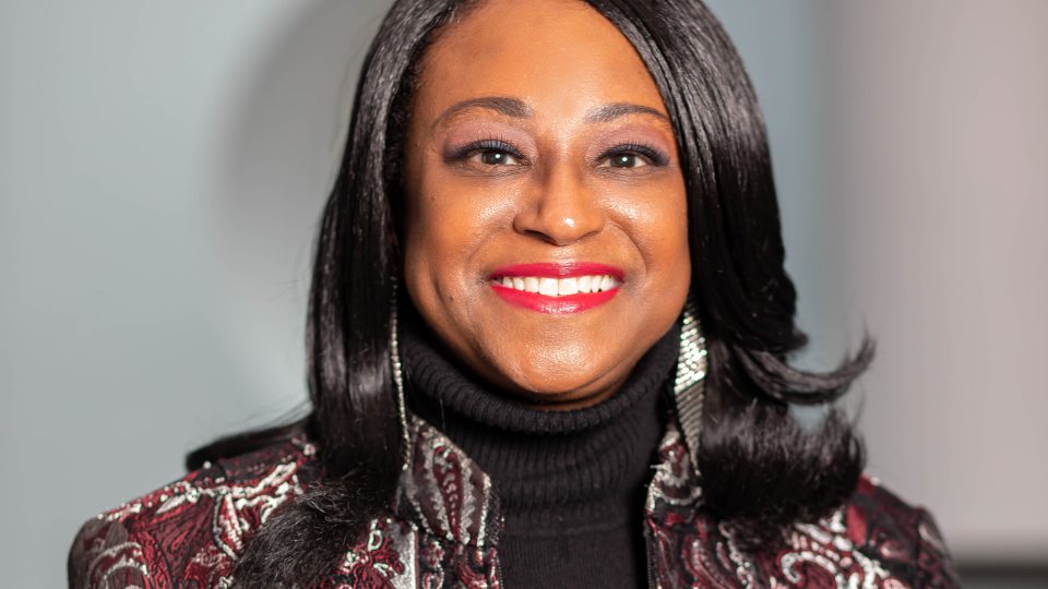 The SUNY Oswego School of Business welcomes Me’Shae Rolling, executive director of the Upstate Minority Economic Alliance, as their 2024 Diversity Equity and Inclusion (DEI) Fellow.
