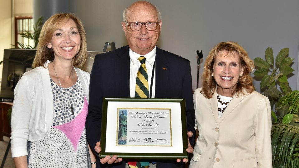 Dan Scaia receives Alumni Impact Award