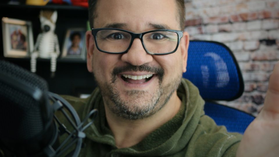 Communication studies faculty member Francisco Suárez was recently named one of 10 emerging Hispanic leaders and allies who are fellows for the 2025 Hispanic Leadership Institute (HLI) class.