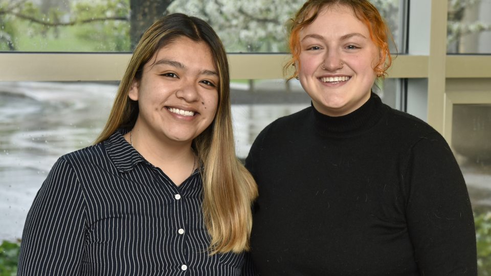 Yadira “Yadi” Aranda Burgos and Helena Buttons were selected to receive the Oswego Alumni Association's 2022 Outstanding Senior Awards.