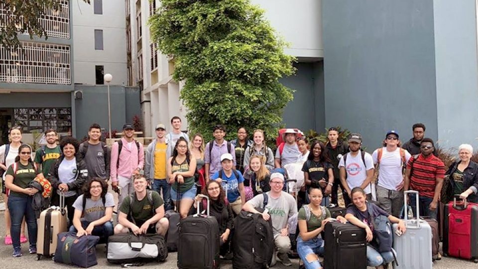 The first group of SUNY students in Gov. Cuomo’s NY Stands with Puerto Rico has arrived in San Juan and ready to work!