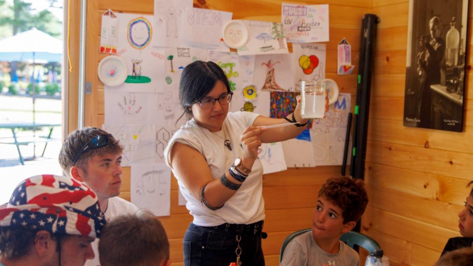 A meteorology major from Queens, who also has spent time working in Oregon, Sy Sosa Medina transferred from CUNY Kingsborough Community College with an associate’s degree in Earth and planetary sciences.