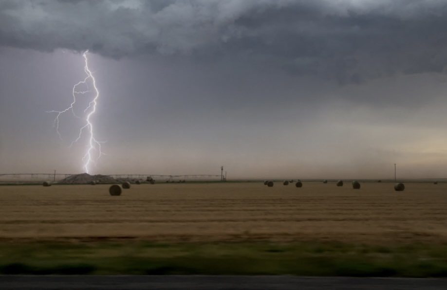 Students and instructors from SUNY Oswego’s storm-chasing class caught a lot of severe weather when traveling through the area on May 29. (Sarah Gryskewicz photo)