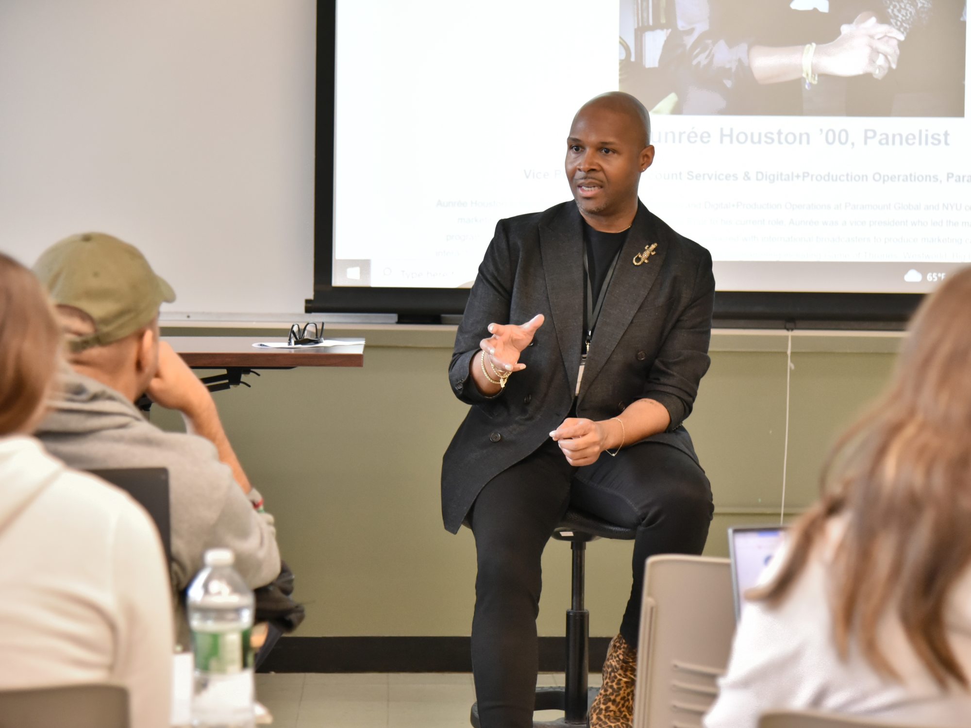 SUNY Oswego alumnus Aunrée Houston, currently the vice president of project management and digital production operations at Paramount Global, from 1 to 2 p.m. in the Marano Campus Center auditorium.