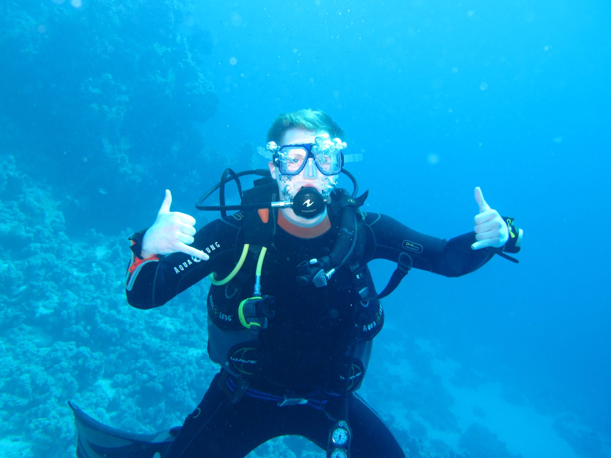 Gavin Davis scuba diving underwater