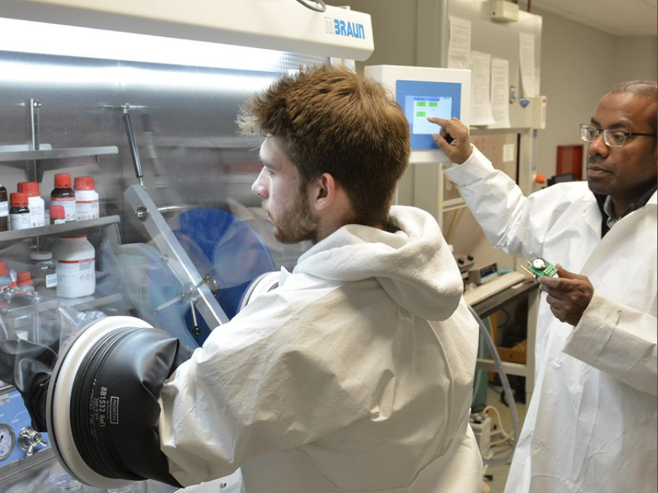 Students in physics lab