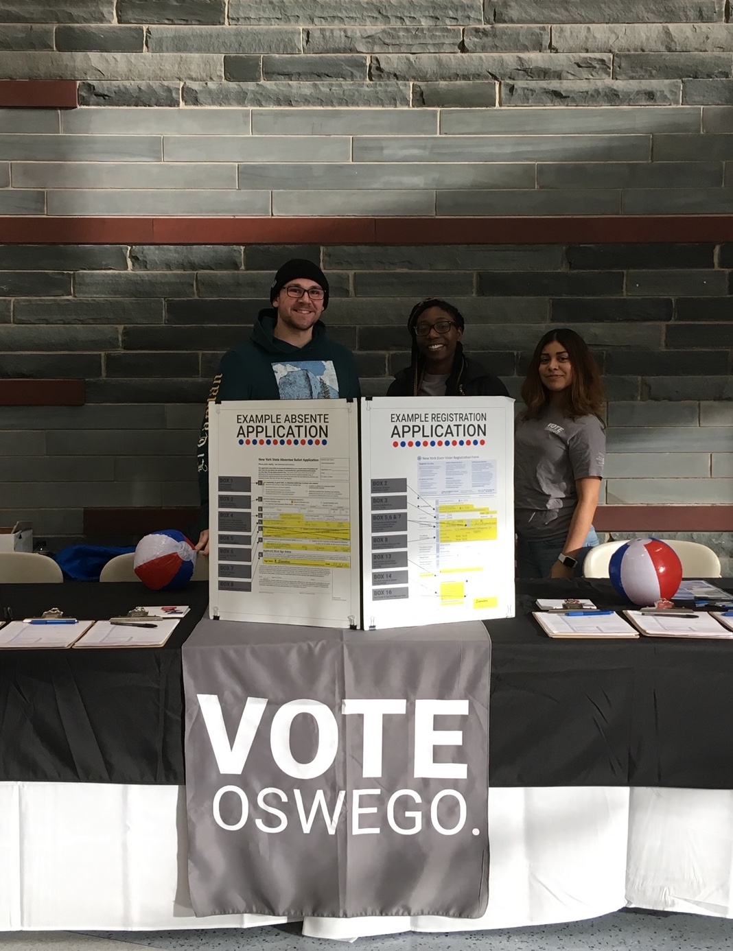 Vote Oswego Tabling at Student Orientation