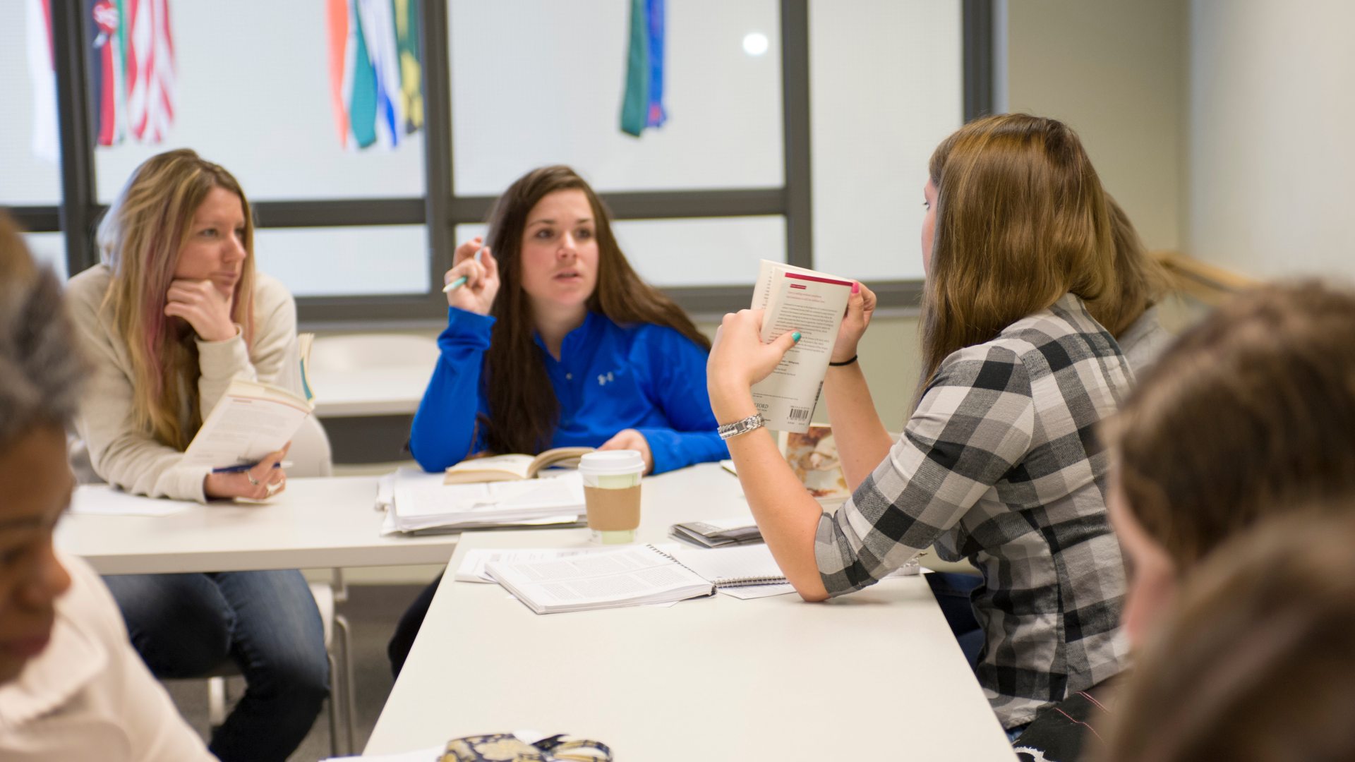 <span>English</span>
 header image