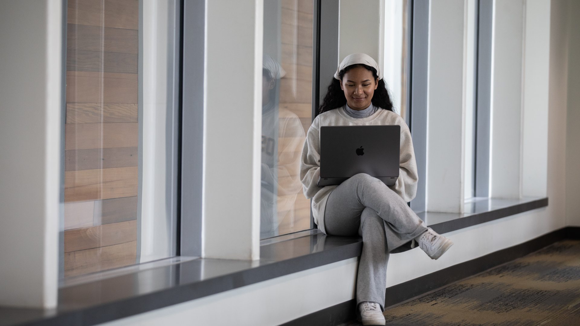 <span>Higher Education Leadership Online</span>
 header image