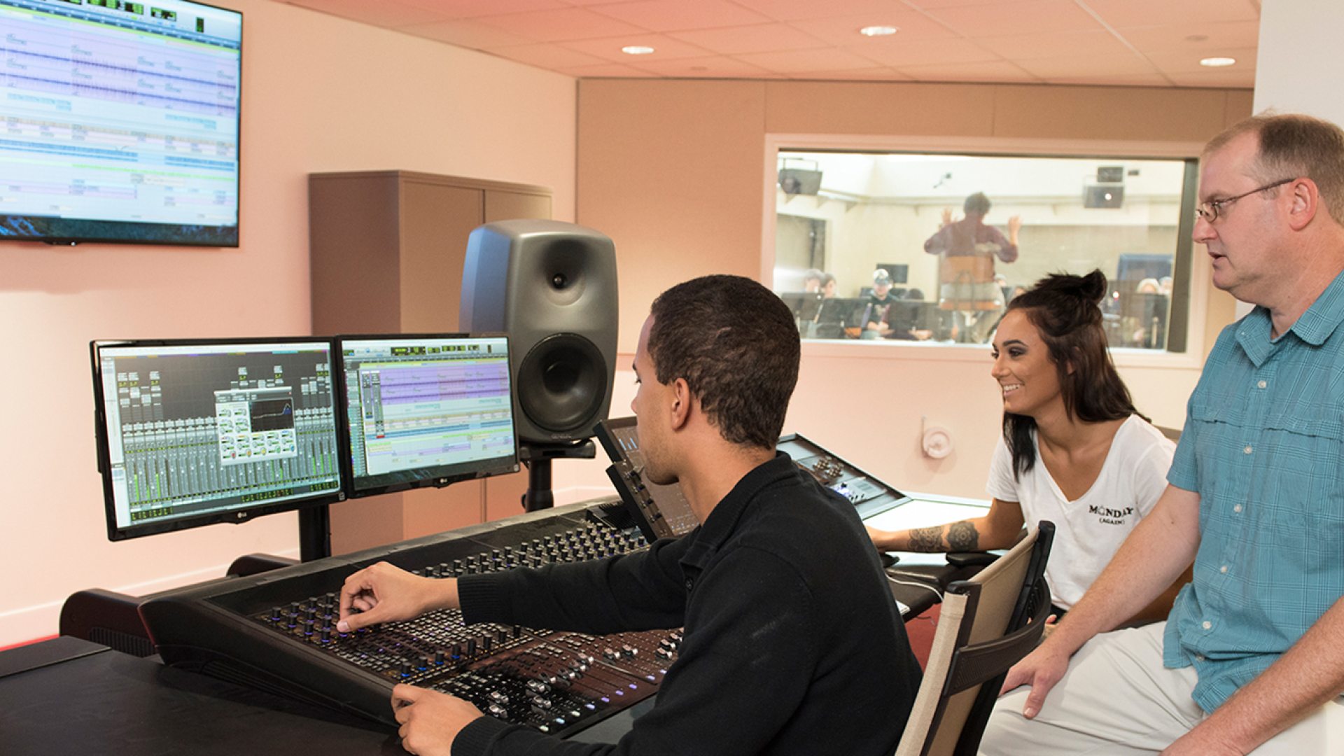 <span>Music (Audio Recording and Production)</span>
 header image