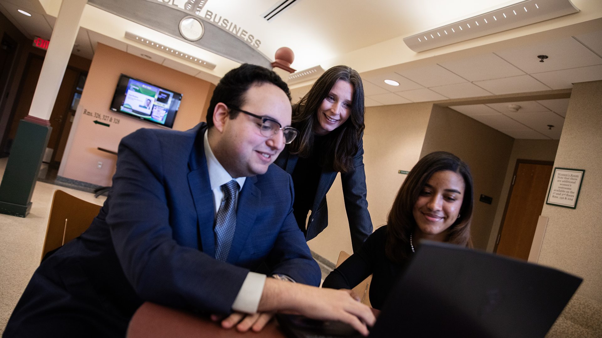 <span>Business Administration Syracuse Campus</span>
 header image