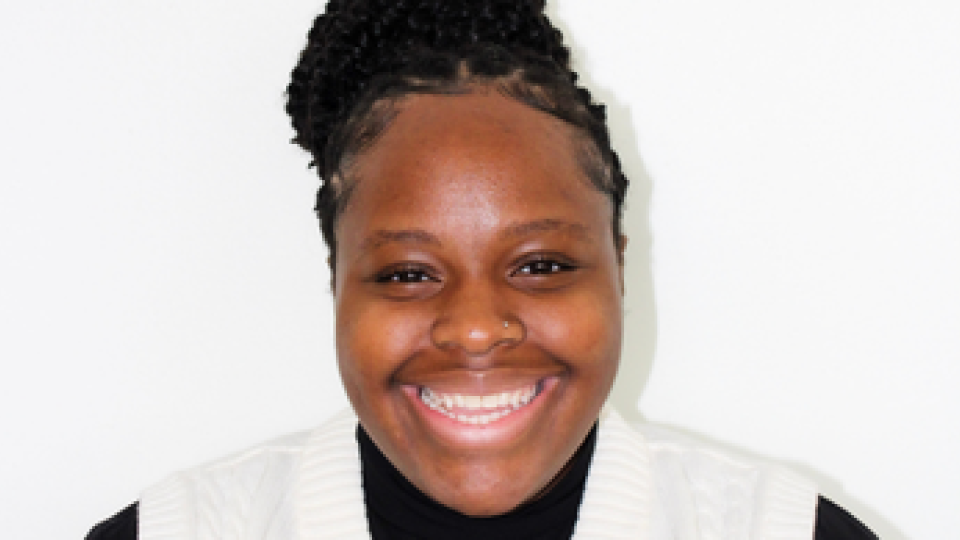 Madolley headshot