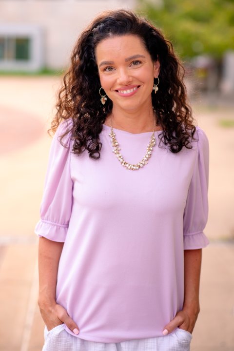 A portrait of Leigh Viscomi