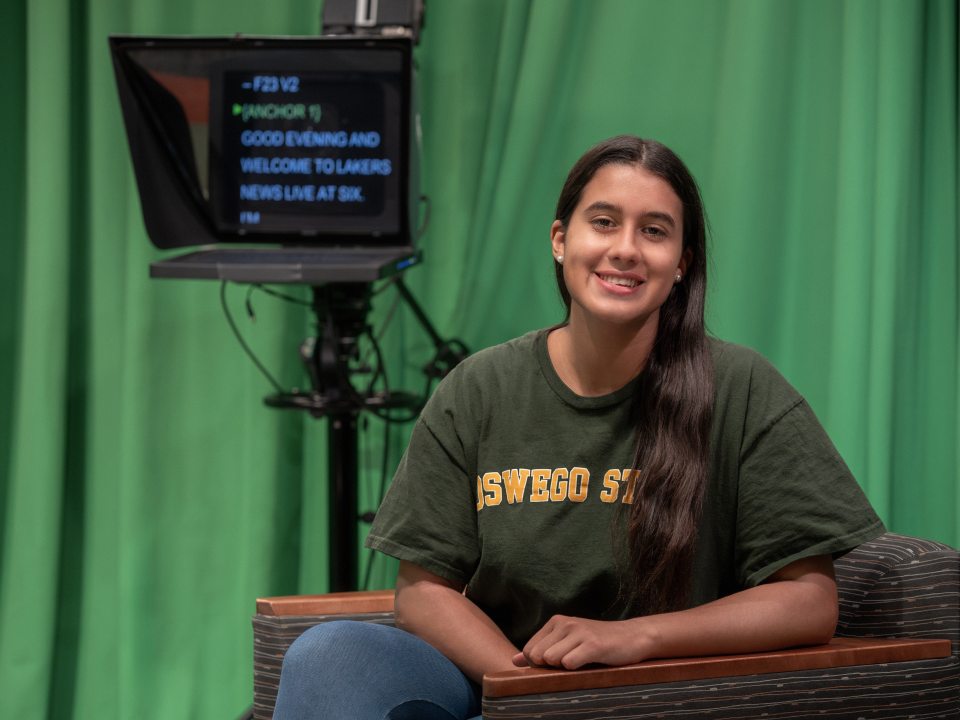 headshot of student Jolie Santiago