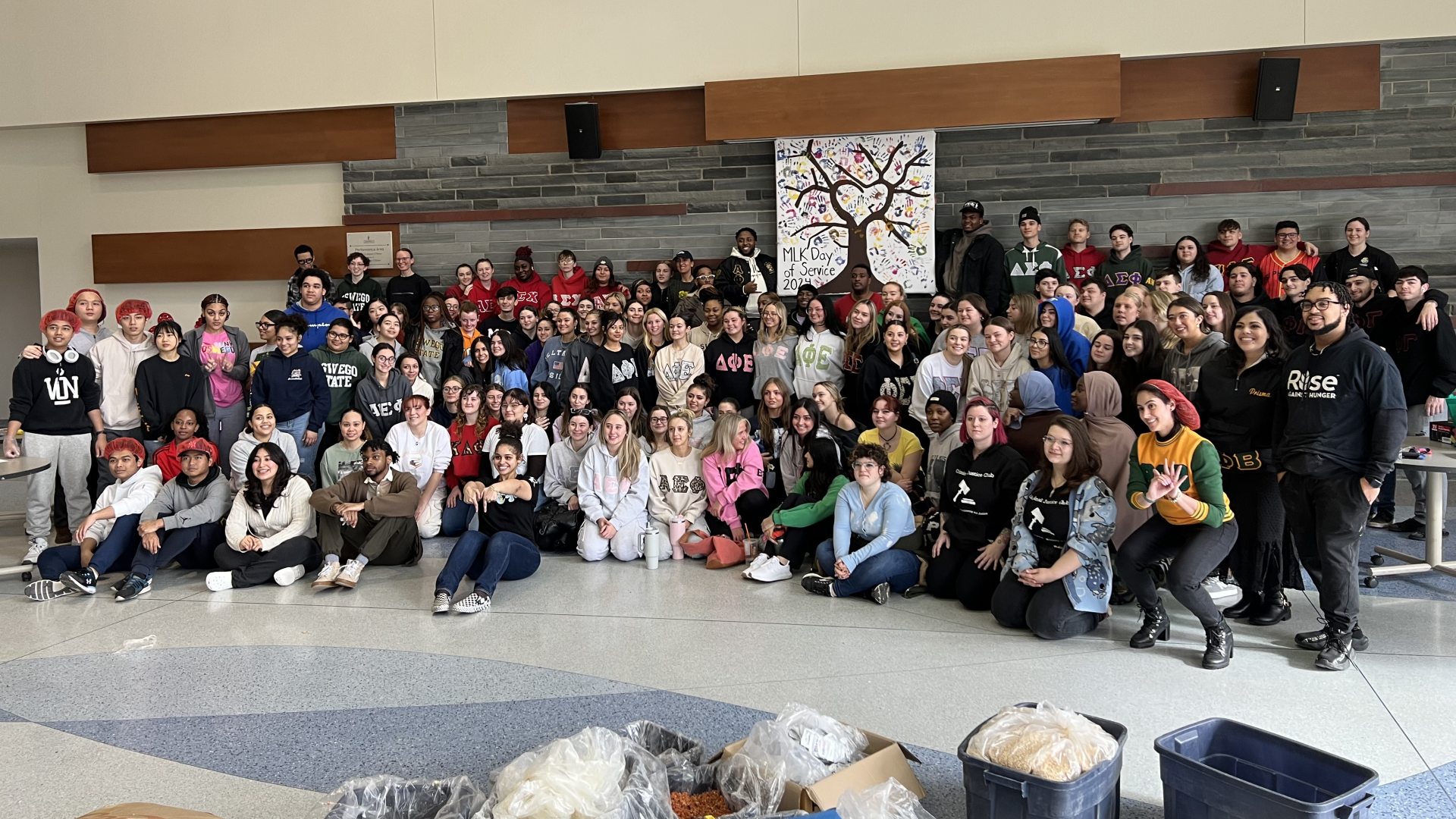 Students who participated in Rise Against Hunger Service Project